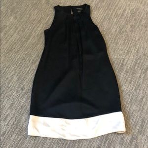 Black, strapless dress